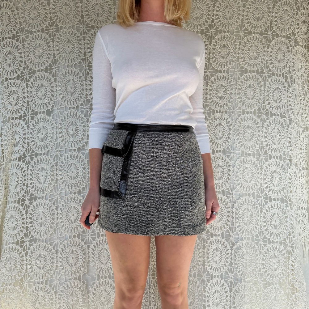 bebe Herringbone Leather Trim Mini Skirt - Size 0